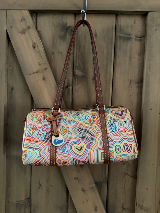 Dooney & Bourke Handbags - VTG Y2K Dooney & Bourke
"Crayon Hearts Collection"
Barrel Shoulder Bag